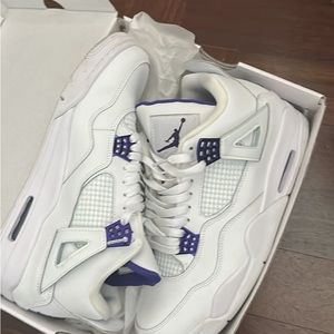 Jordan 4 retro metallic purple size 11